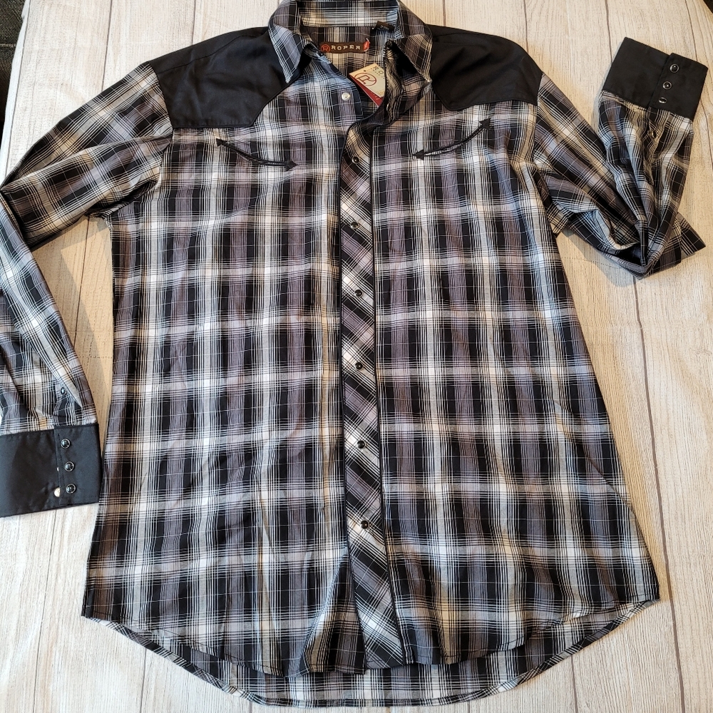 Roper Black and Gray Plaid Casual Button Down Shirt